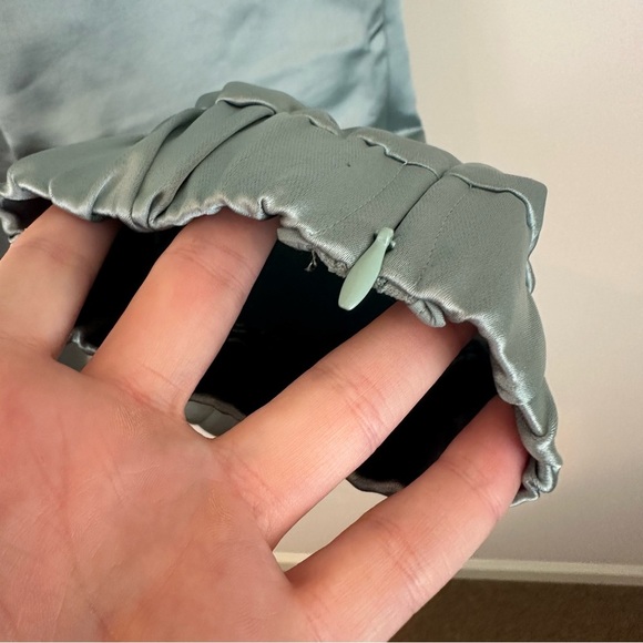 Express High Waisted Satin Cargo Jogger Pants Size Small NWT - Picture 7 of 8